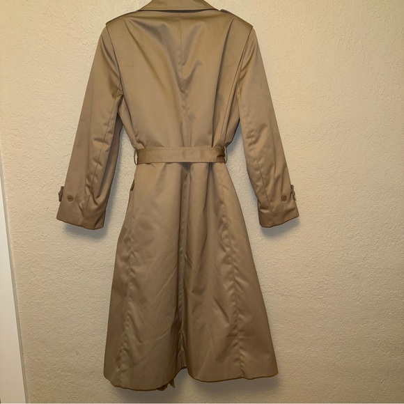 Bromleigh Vintage Trench Coat in Cream - Picture 5 of 9